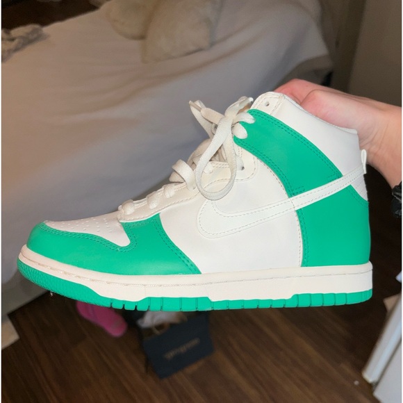 Nike Dunks High - Picture 3 of 5